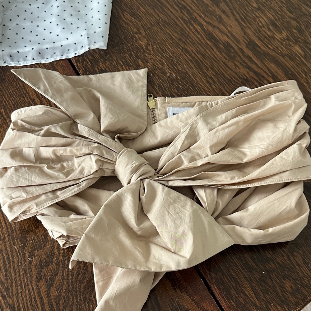 Elegant Tan Bow-Tie crop shirt